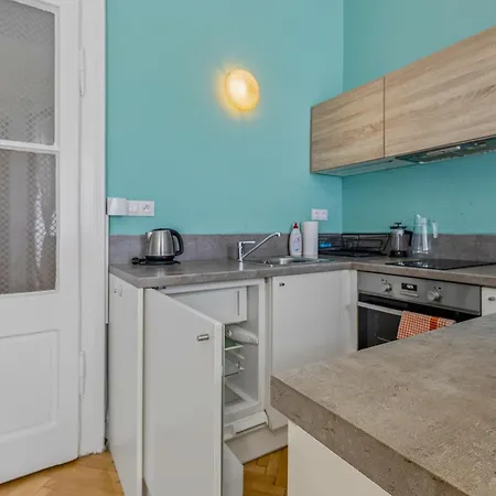 Park View Apartment